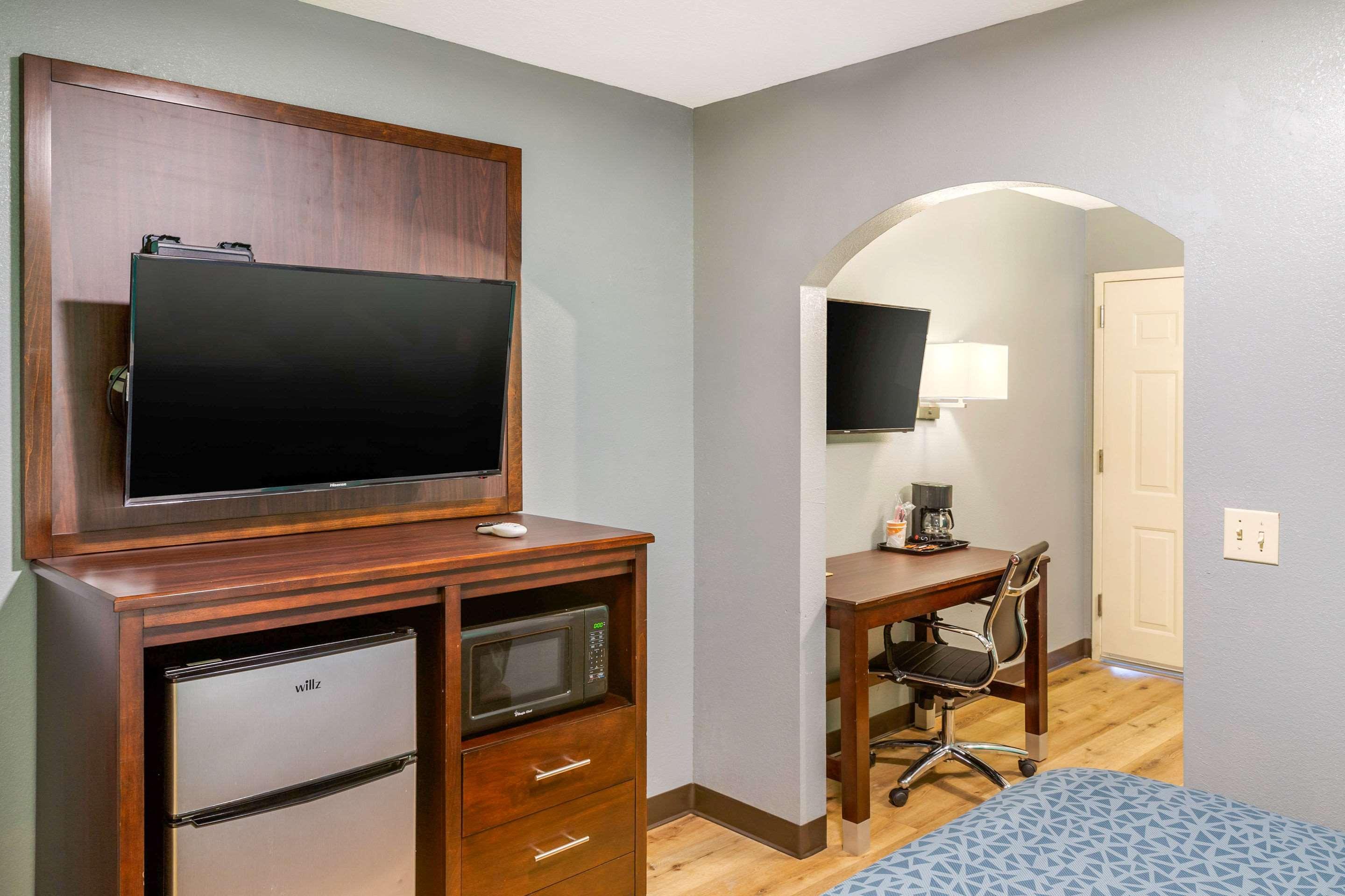 Econo Lodge West - Coors Blvd Альбукерке Экстерьер фото